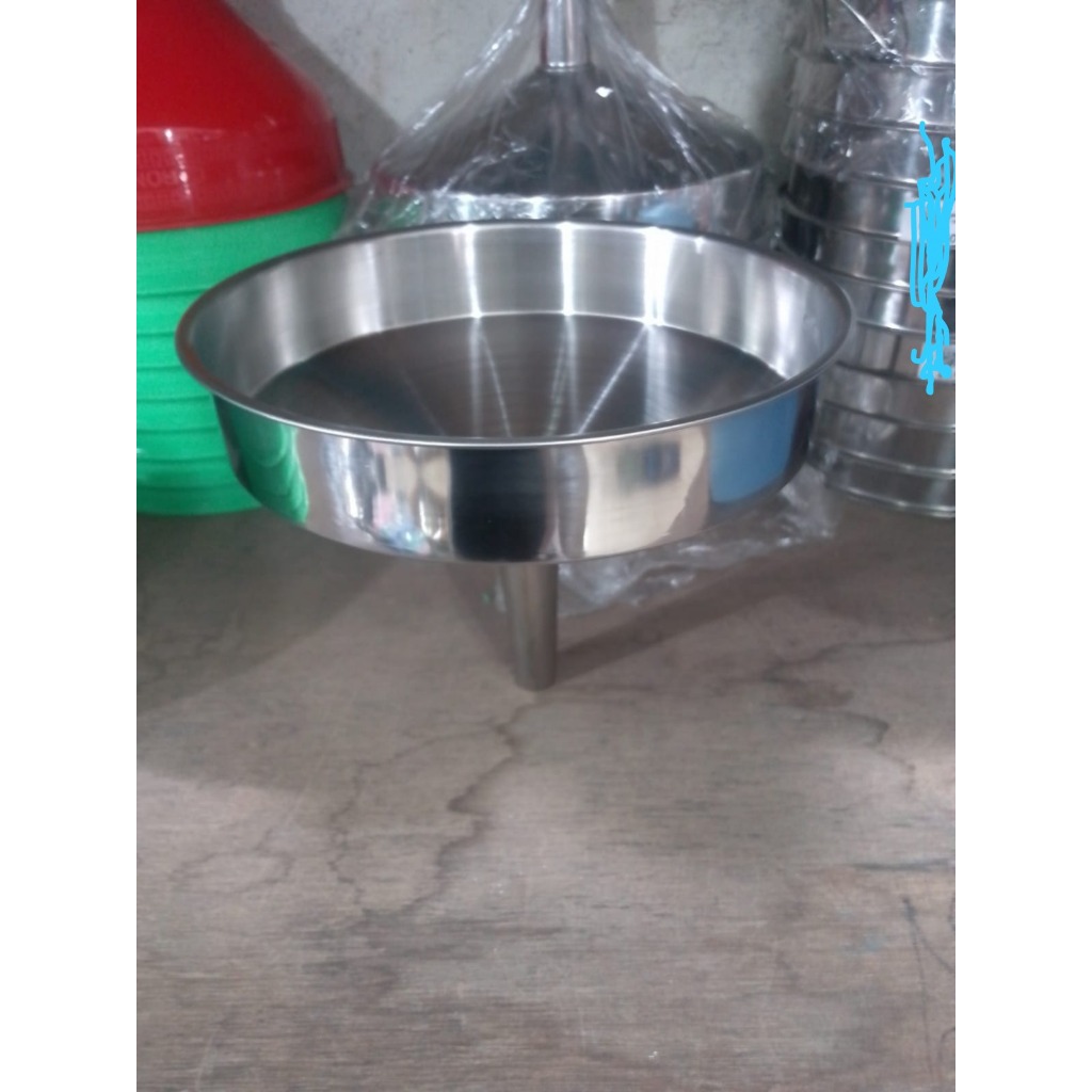 Corong Minyak Stainless 16cm Corong Minyak Oil Serbaguna