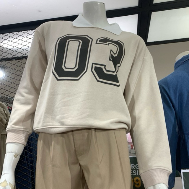 Sweater wanita/sweatshirt cewek dari brand Nevada ori matahari. untuk cek stock bisa chat dulu