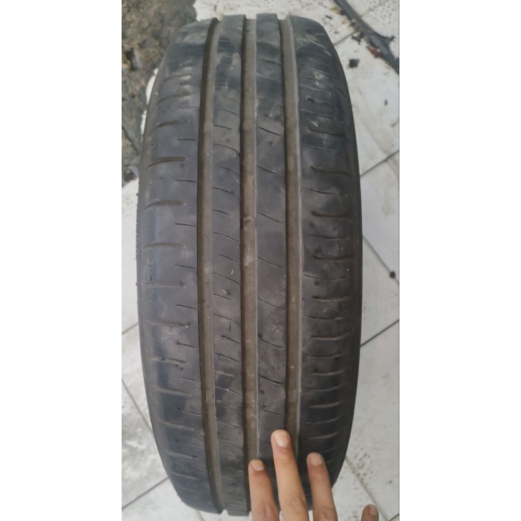 1 ban 185/65 R15 Dunlop nik 2025