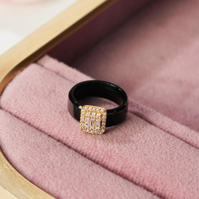 Cincin Keramik Hitam Emas 8k 00038403 00038404 00038407 00038402