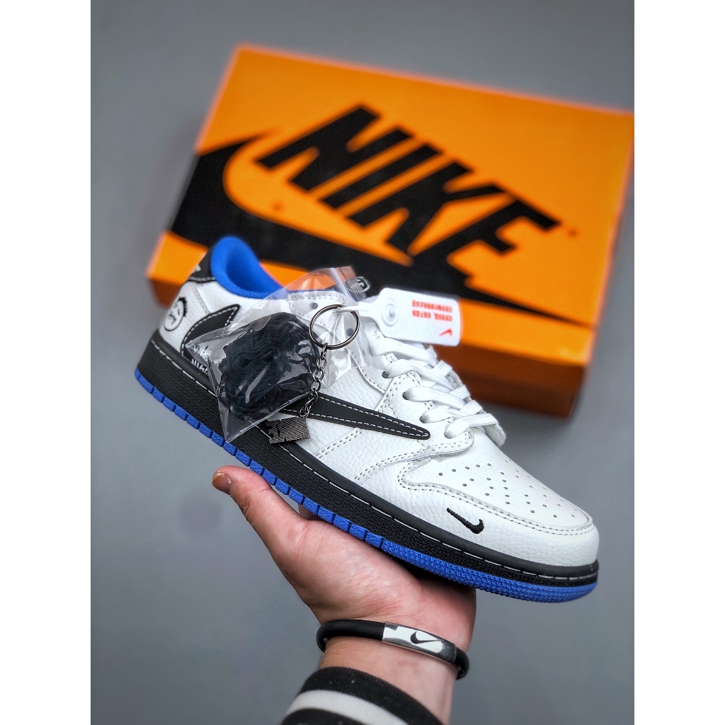 Nike Dunk SB Pro Medicom Putih Biru Sepatu Kasual Pria