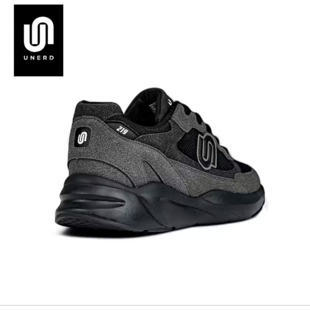 sepatu unerd