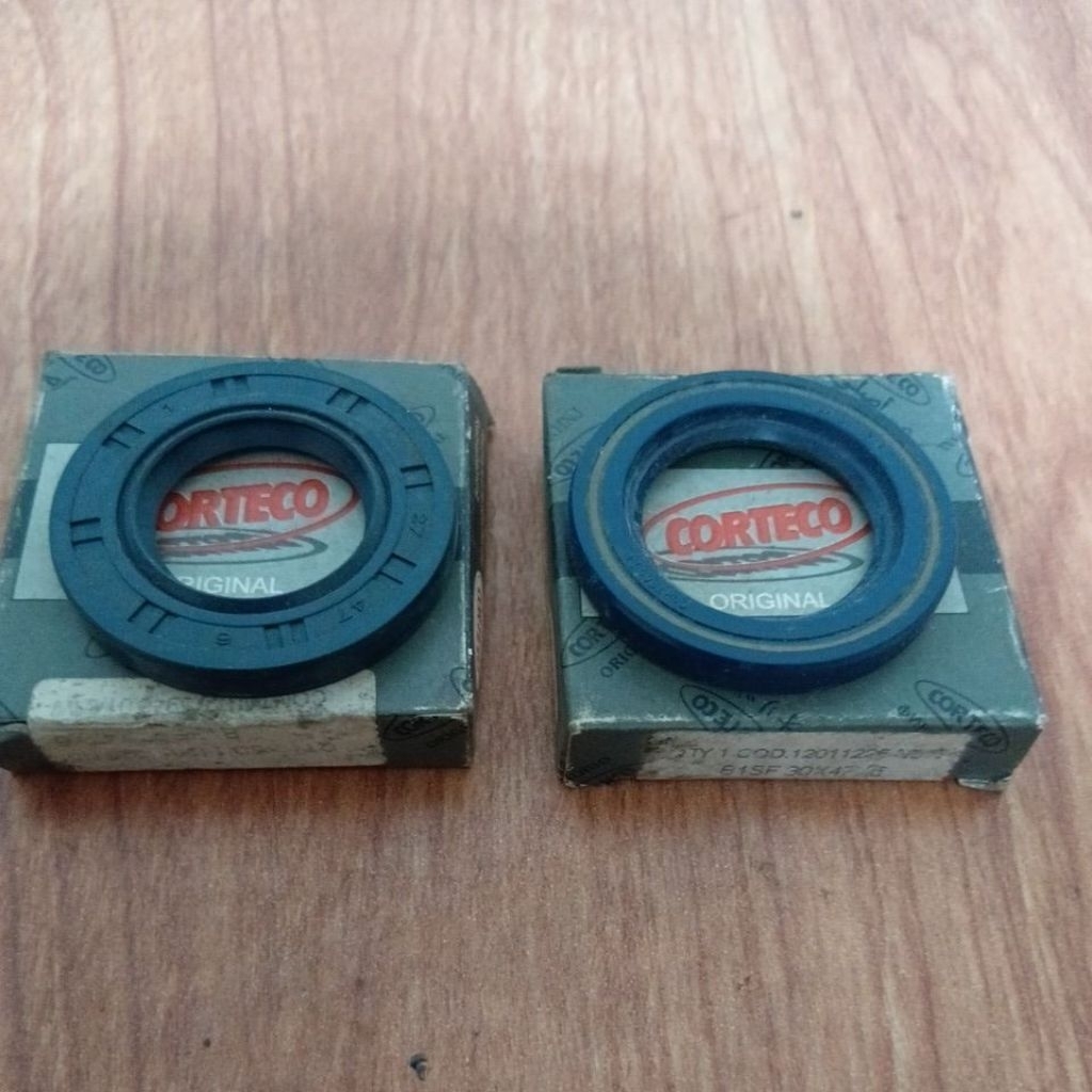Seal Roda Belakang Corteco Super 30x47x6, Vespa PX 27x47x6