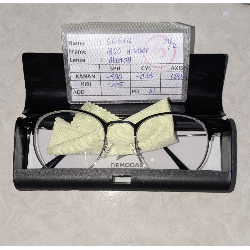 Kacamata minus blue Ray