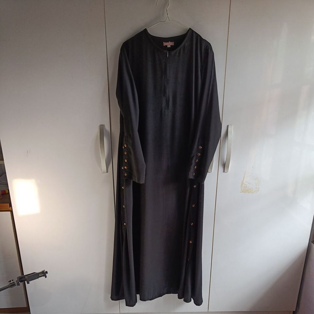gamis house of Amee preloved