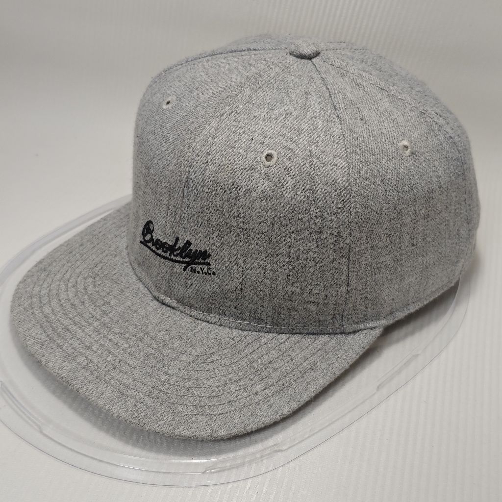 Topi H&M Brooklyn NYC Snapback Abu Abu Bordir Logo Original| Bekas | Second | Prelove