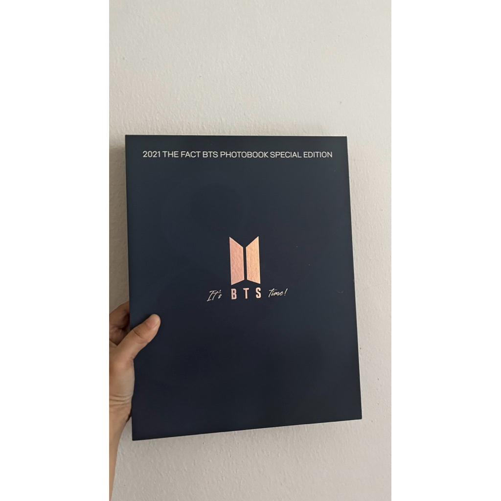 (PRELOVED) ORI | official | The Fact BTS Photobook 2021