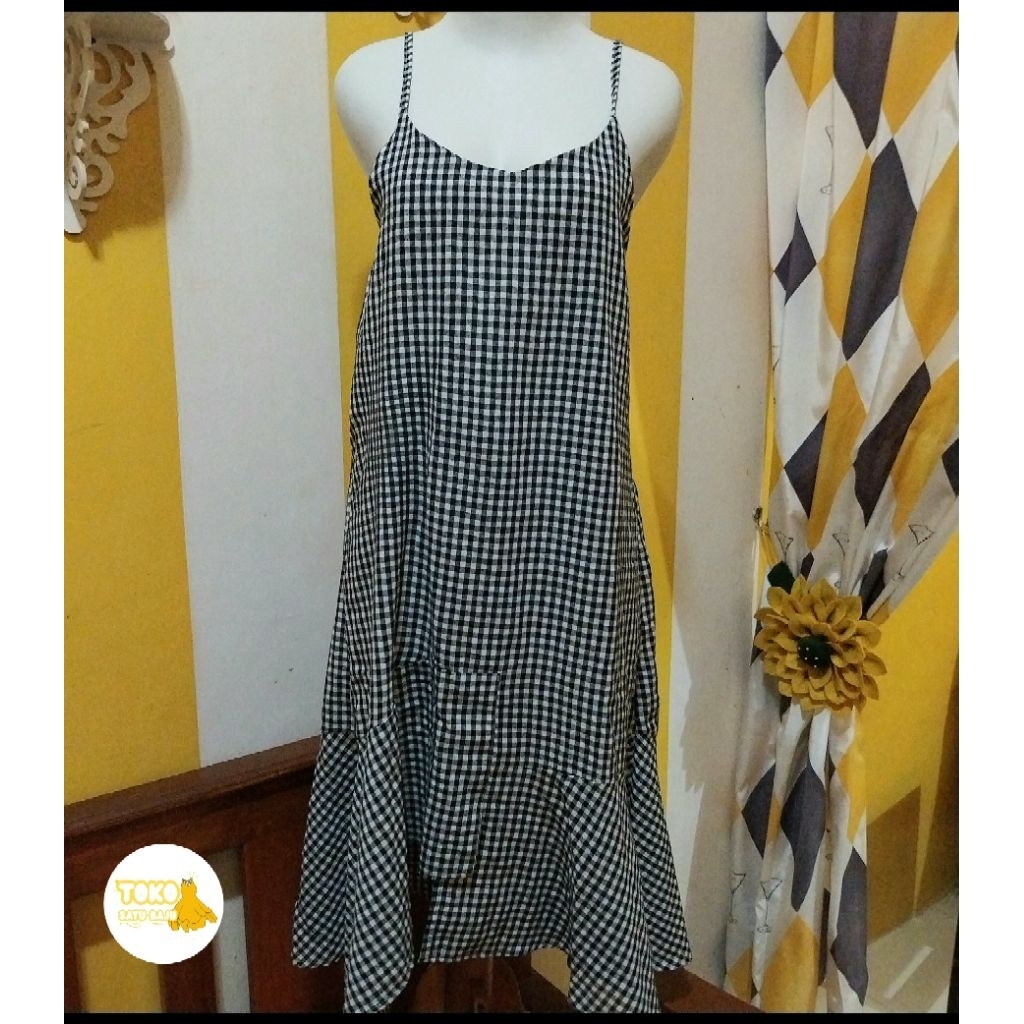 dress overall kotak kotak
