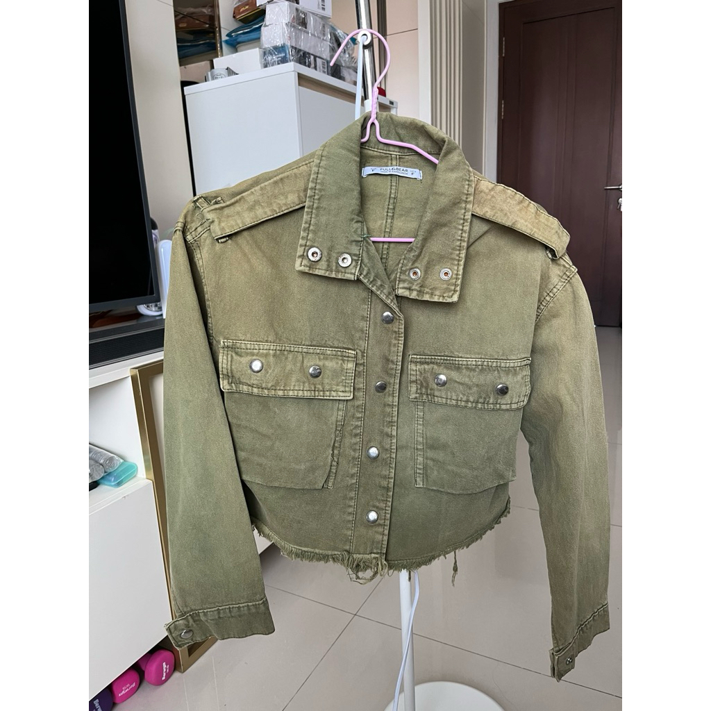 Jacket Army Pull and Bear Crop
