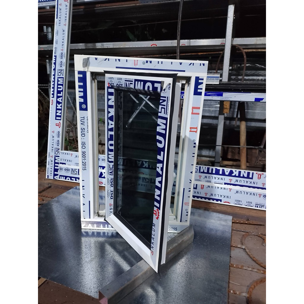 daun jendela aluminium ukuran custom chat admin