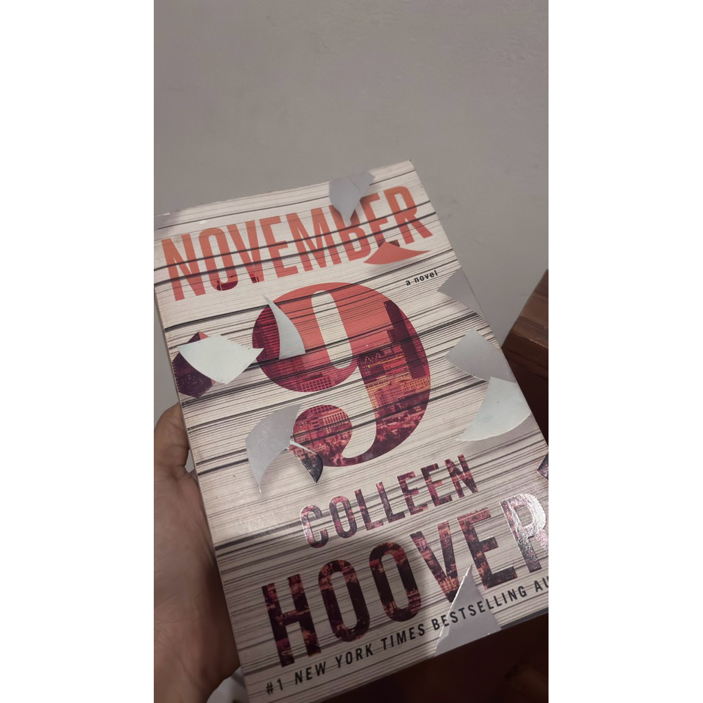 Preloved Novel November 9 (Colleen Hoover) nego