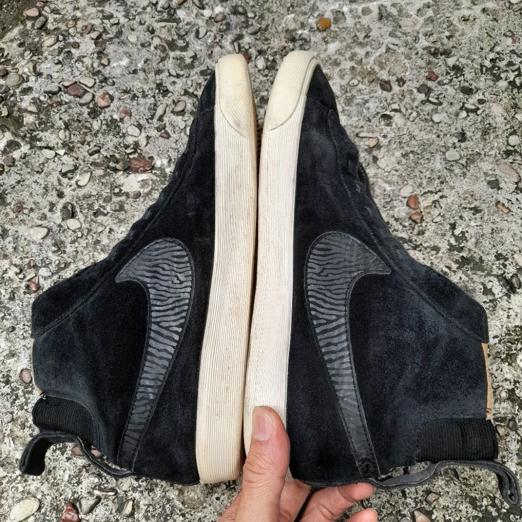 NIKE  BLAZER HIGH BLACK
