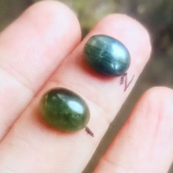 Batu Safir Hijau Thailand