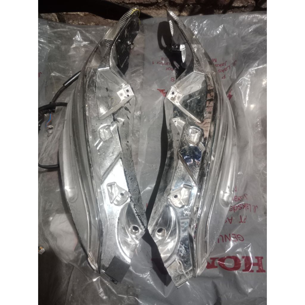 mika alis kanan  kiri pcx 150