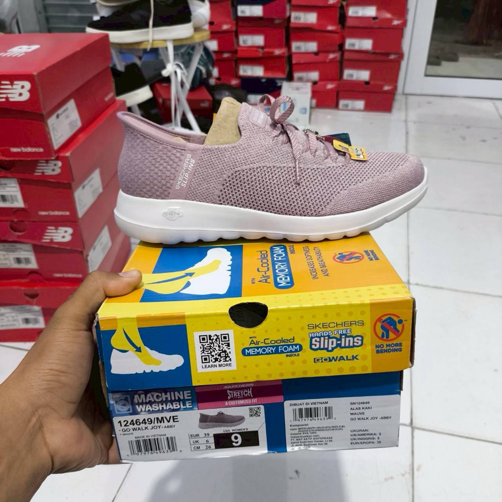 Skechers Slip Ins Go Walk Joy "Mauve"