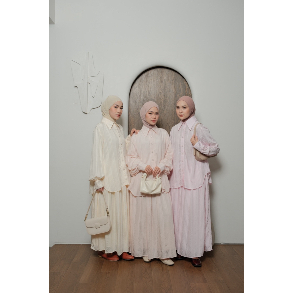 DIMA.HF | NAUREE SET