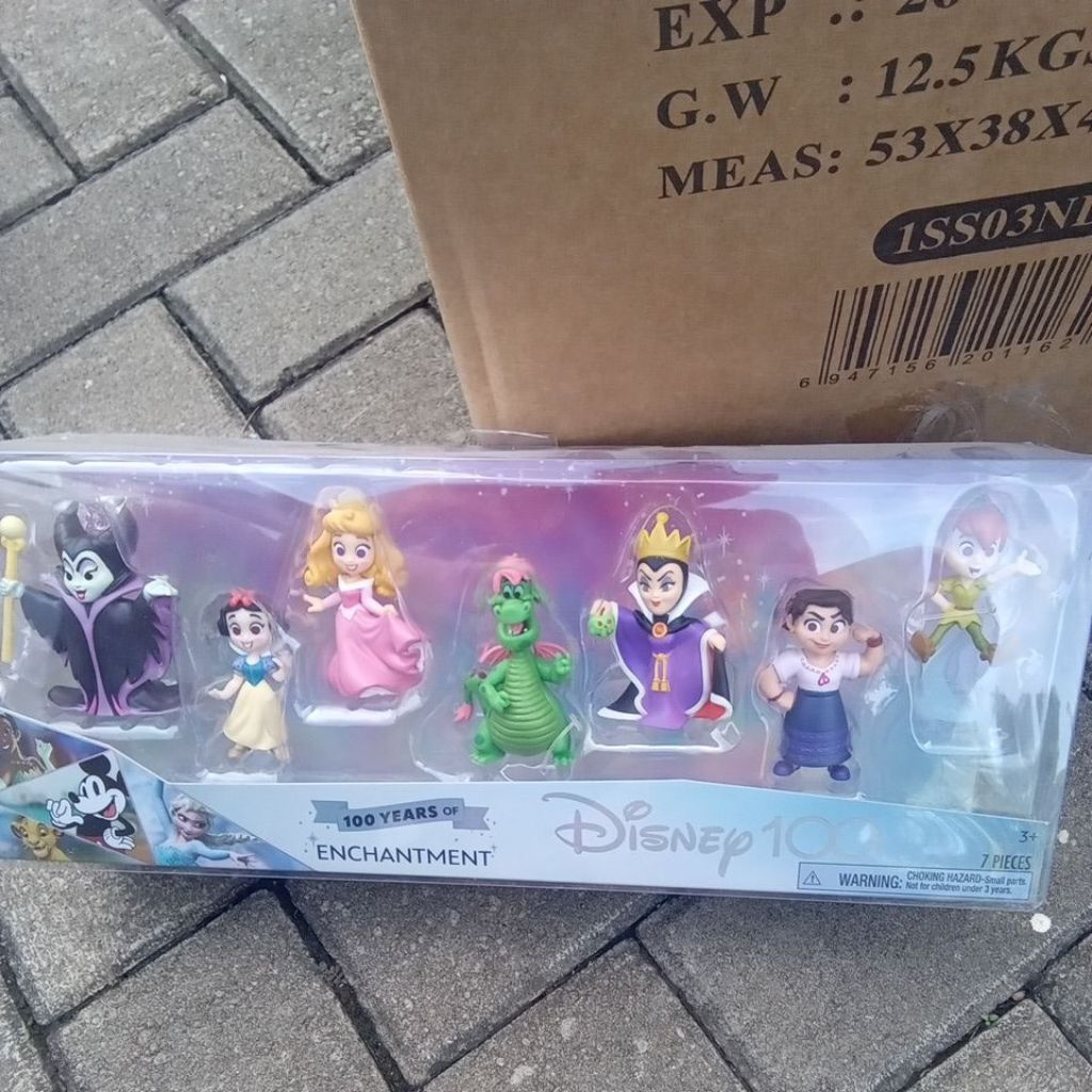 enchantment disney 100 years of figure