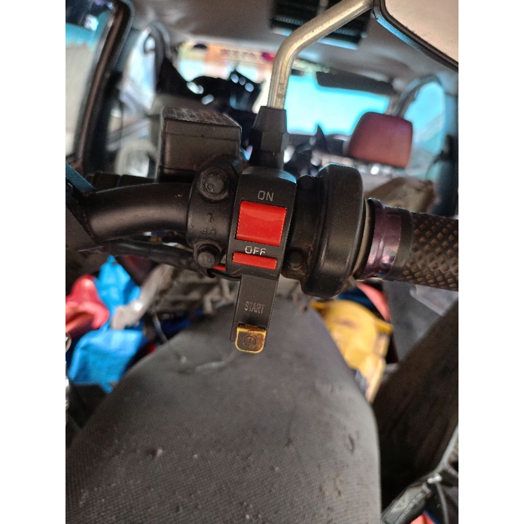 Saklar kanan kiri universal custom (bekas di spin untuk setelan motor trail seperti di foto)