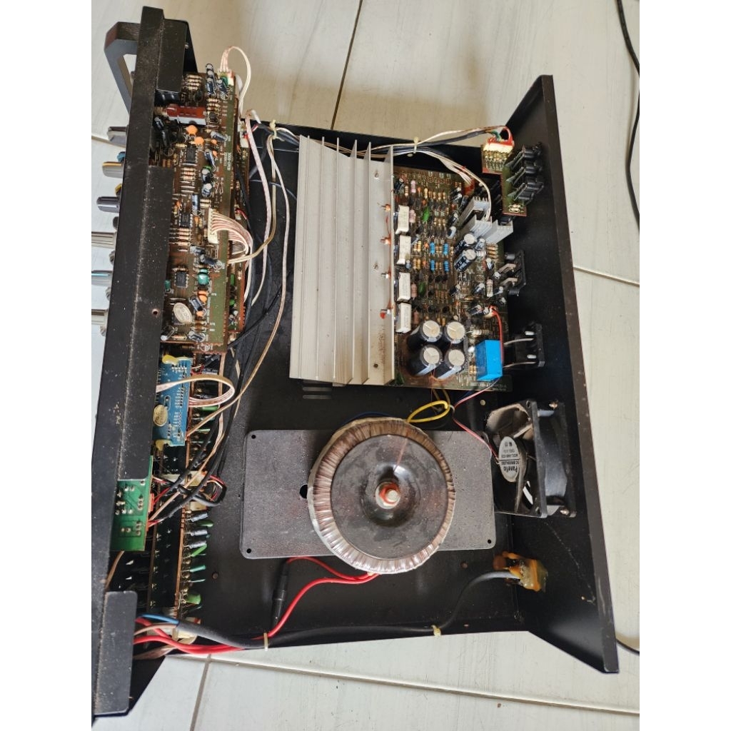 power Amplifier bekas