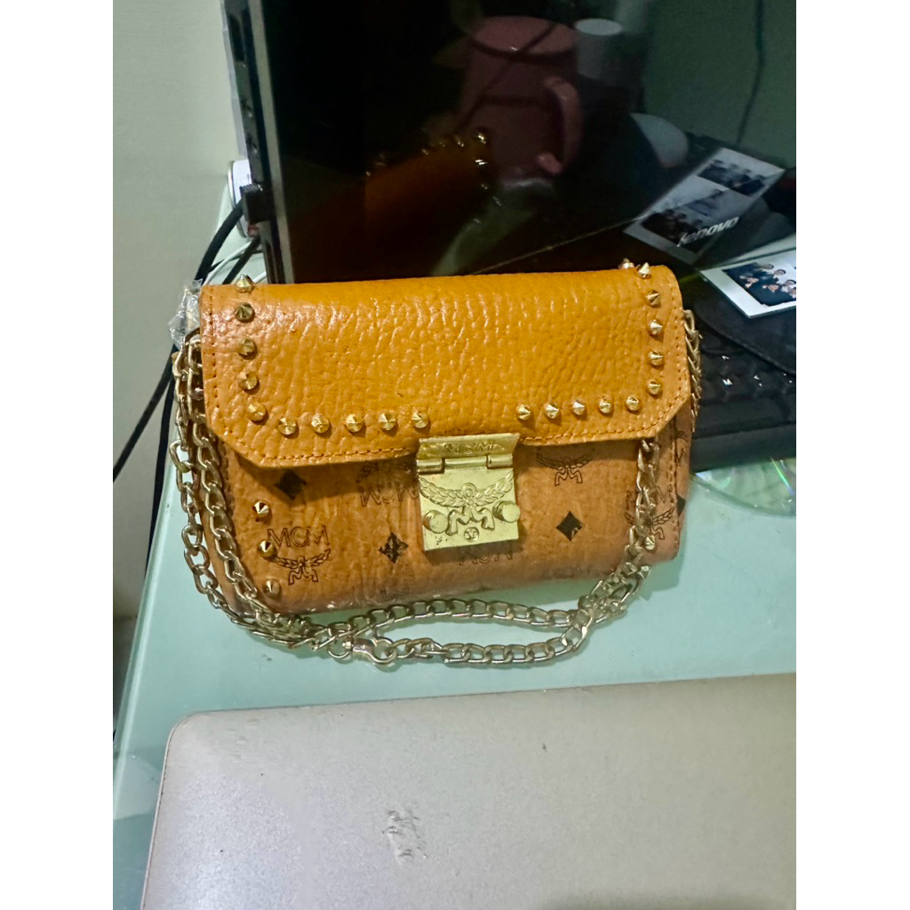 Preloved tas MCM Cognac Visetos Coated Canvas Patricia wallet on chain