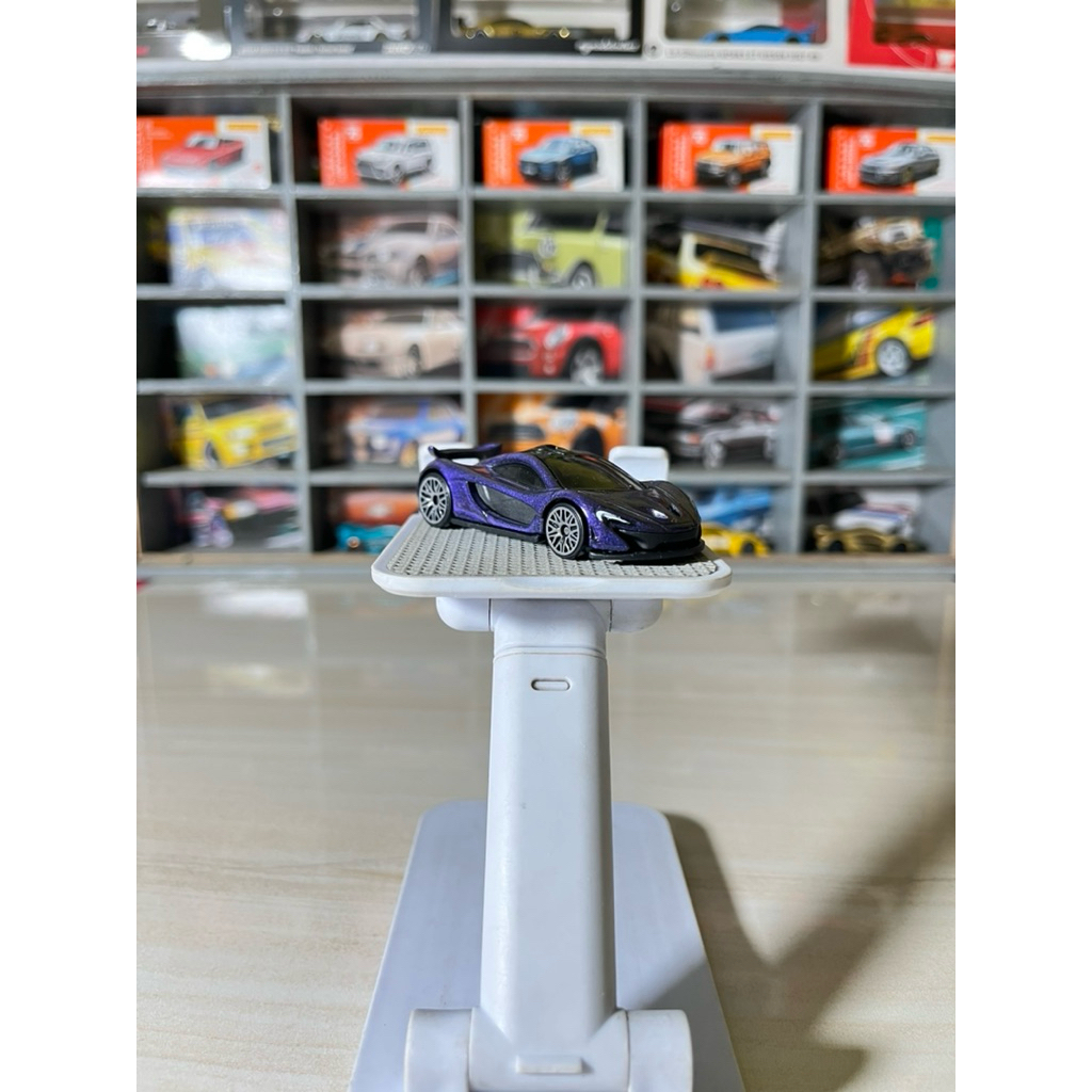 Hotwheels McLaren P1 Exclusive  Kroger loose 99%