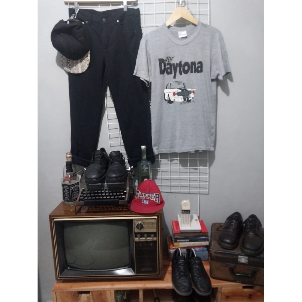 kaos vintage hanes USA second bekas preloved