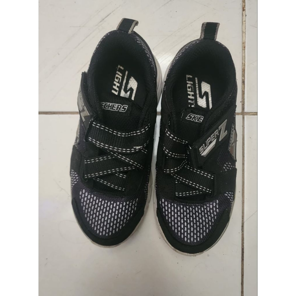preloved skecher anak size 28