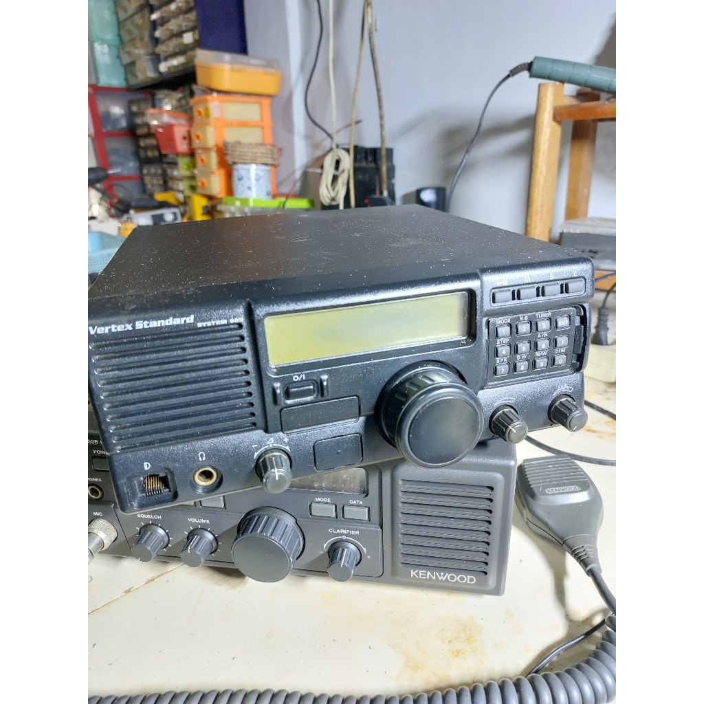 Radio Yaesu System 600/Vertex SSB Second Mulus RADIO HF SISTEM 600 VERTEX STANDARD