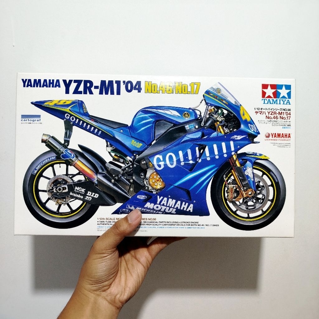 Tamiya 1/12 YAMAHA YZR M1'04