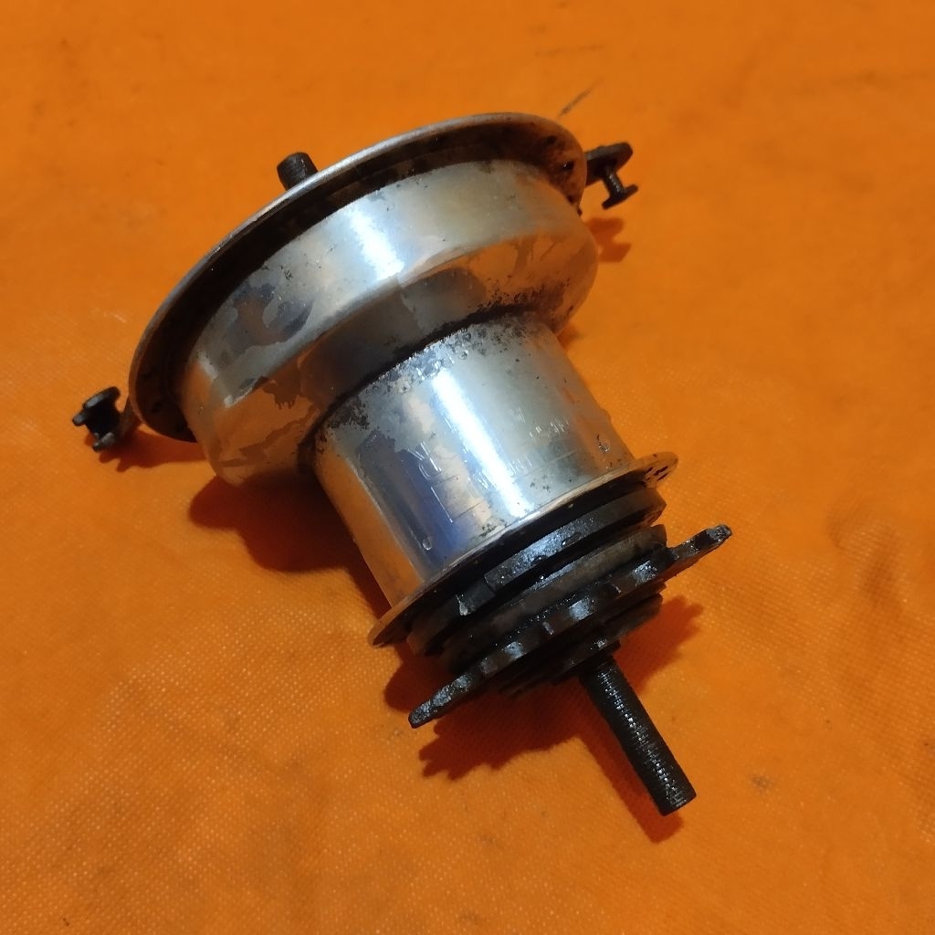 Tromol persneleng internal gear Sturmey Archer England 3 speed untuk sepeda onthel cik cik