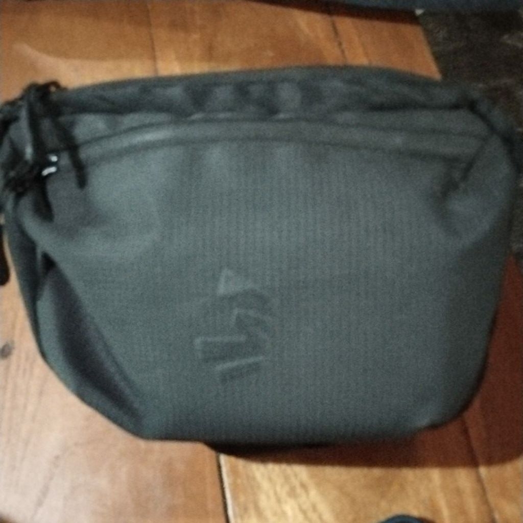 tas slempang 3second