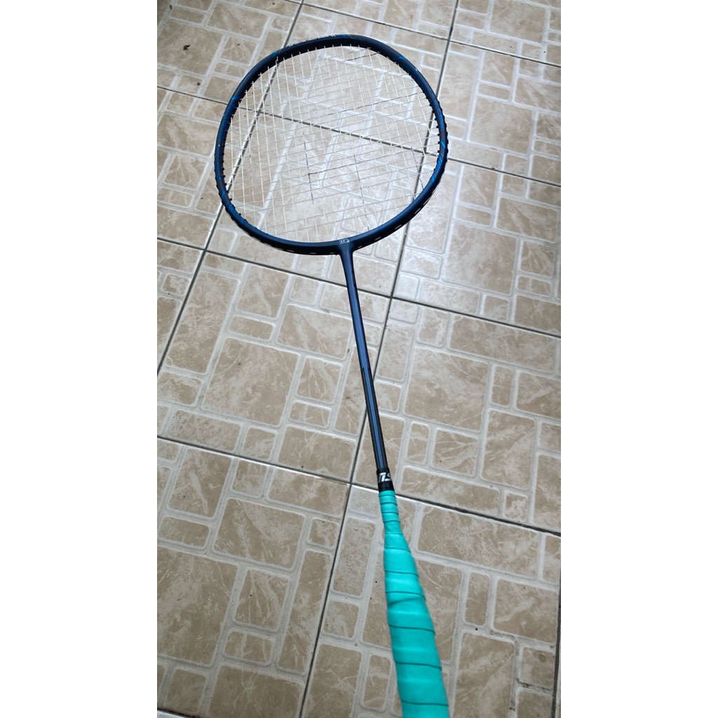 Hiqua Hi-qua Raket Badminton Limited Edition Heroes Secon Bekas Berkualitas Pemakaian Jarang di paka