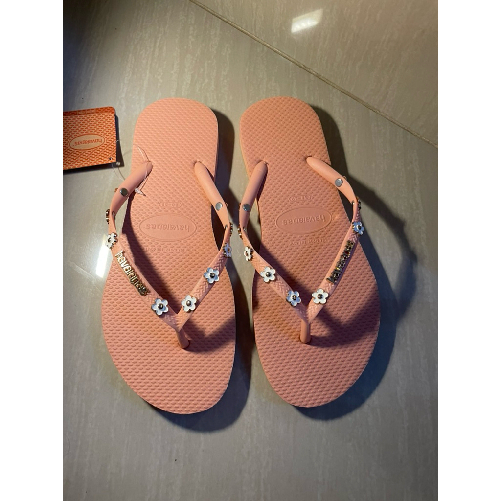 sandal havaianas bunga