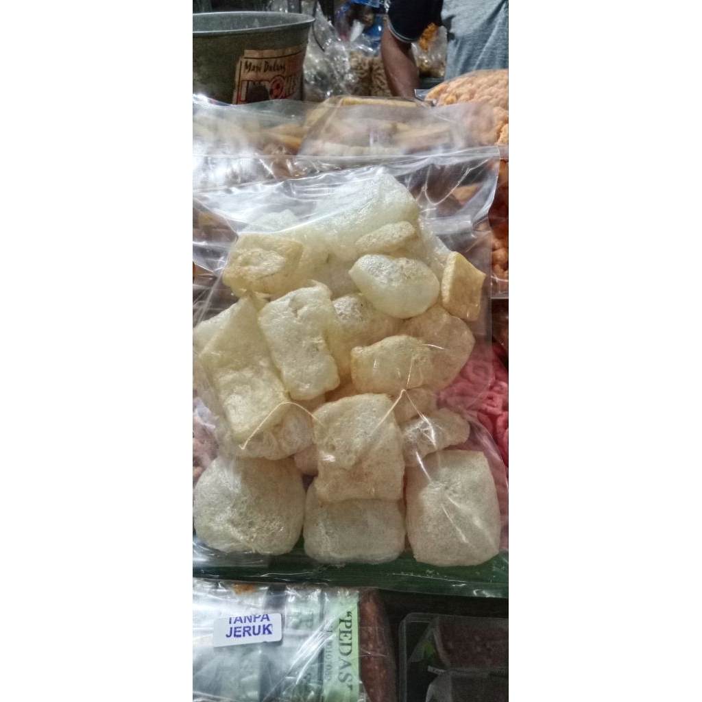 krupuk kulit/ krupuk rambak