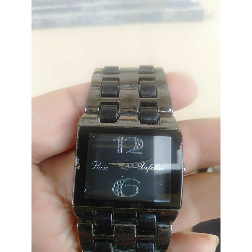 Jam tangan wanita preloved Paris defollie warna hitam