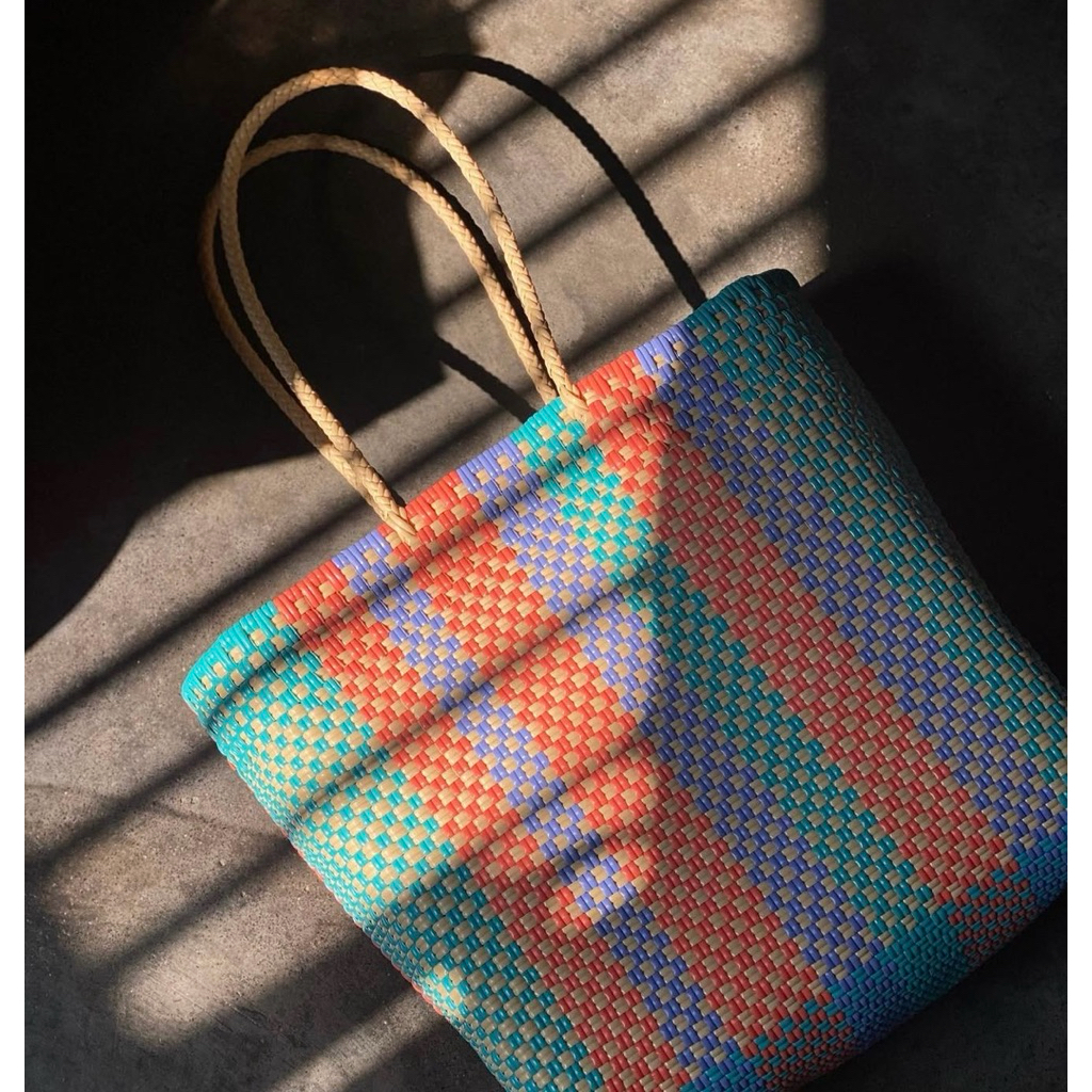NYZ LIVING - Tas Anyaman Plastik - Totebag dengan Magnet - Expor quality - 023