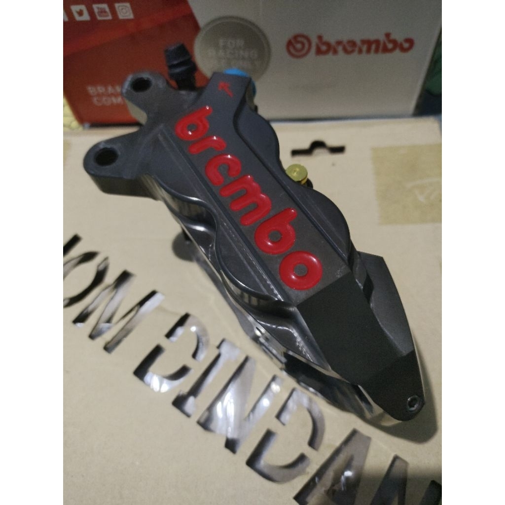 kaliper brembo 4p