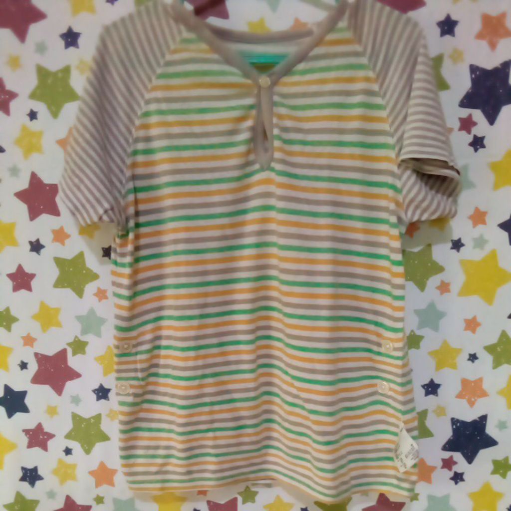 Preloved kaos salur anak uniqlo