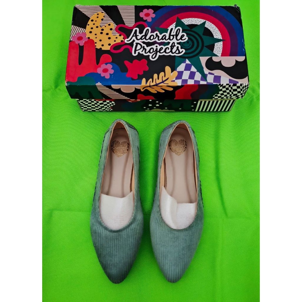 SEPATU WANITA ADORABLE PROJECTS UKURAN 40