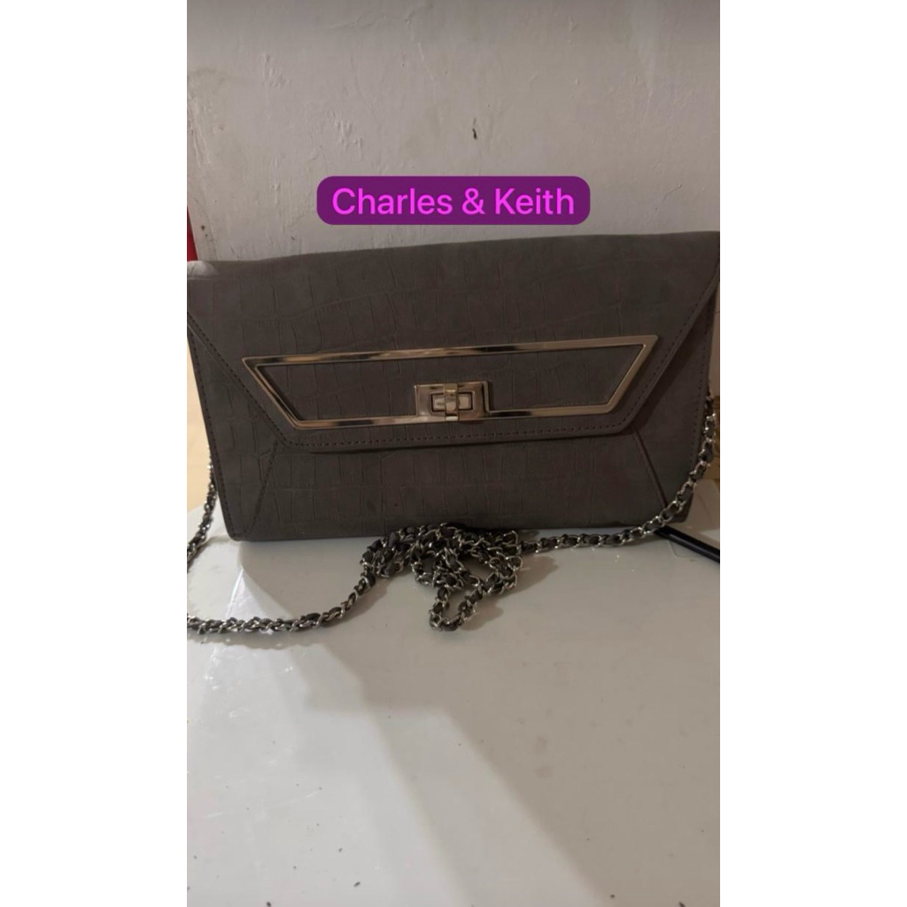 tas merk charles & Keith