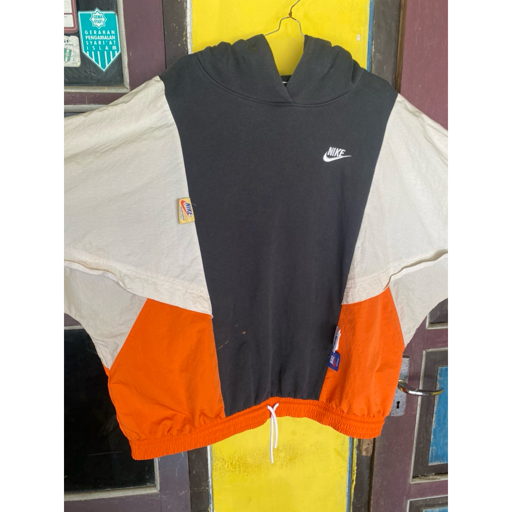 hoddie nike size XL (second)