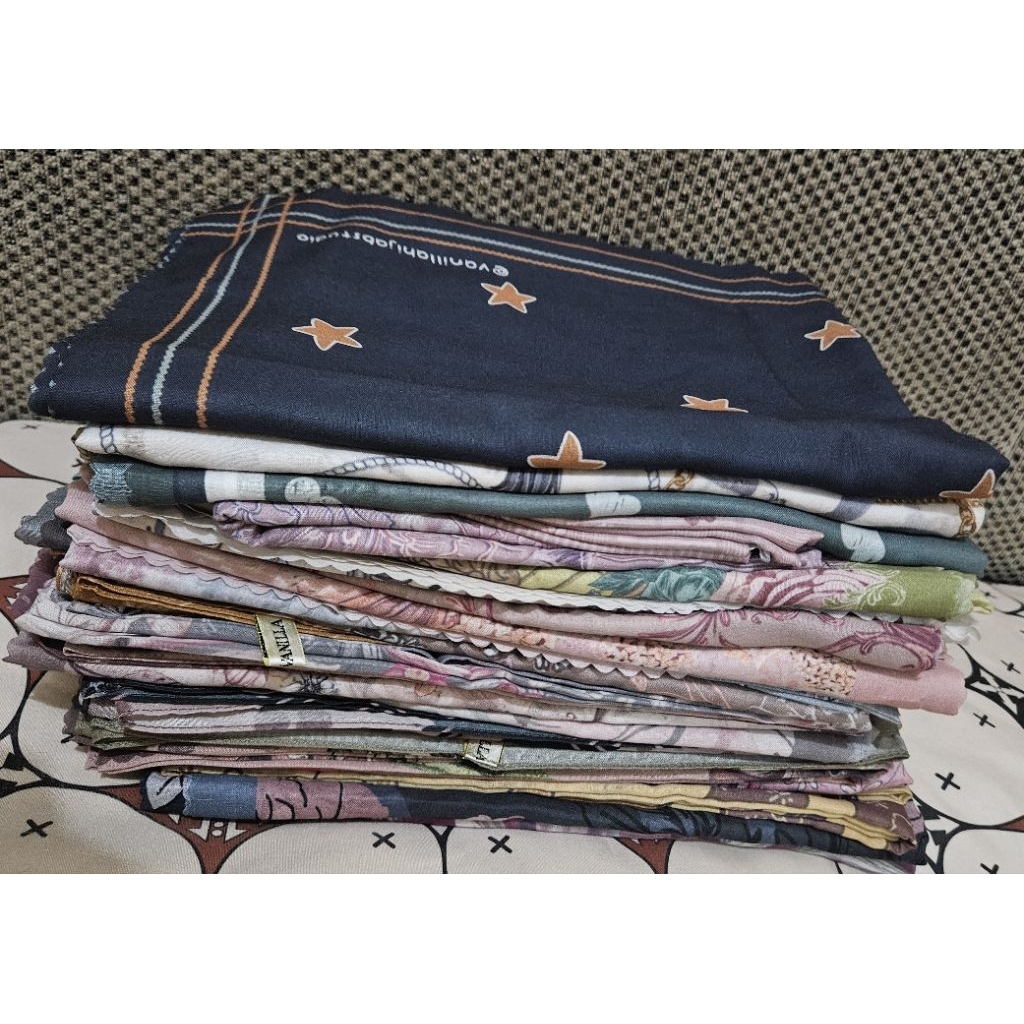 VANILLA HIJAB SCARF PL chat aja mau yang mana