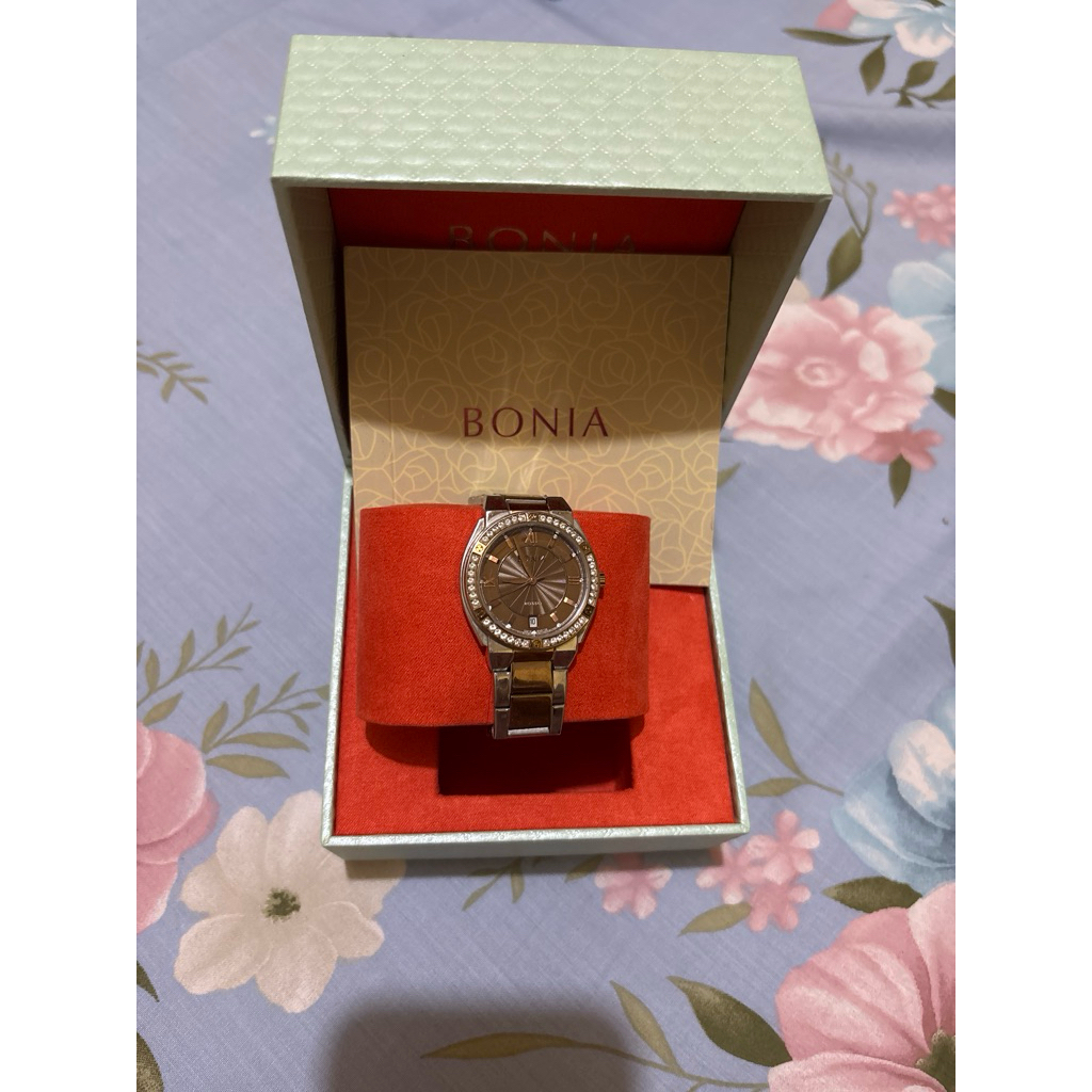 jam bonia preloved
