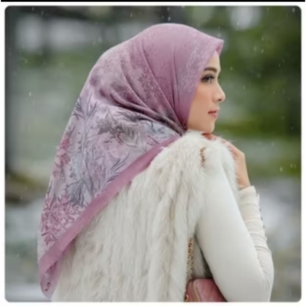 Buttonscarvea Frozen series purple dove festive parfume