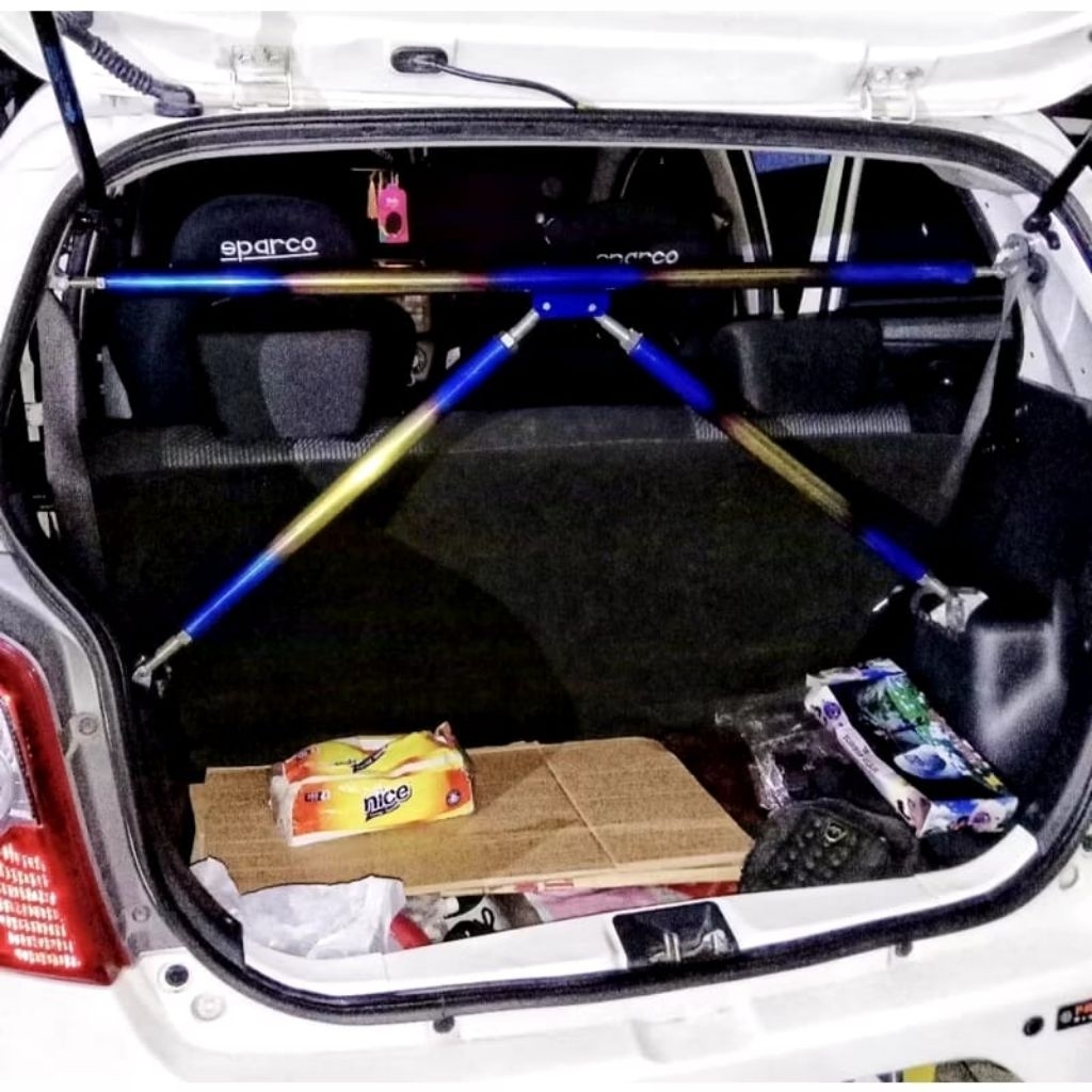 Kbar Variasi Kaca Belakang Mobil Stabilizer Universal Brio Jazz Freed Ayla Agya Avanza Xenia Sigra C