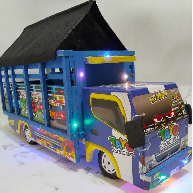Miniatur truk oleng kayu jumbo full lampu dan terpal p 55