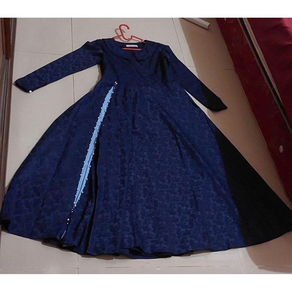 Preloved Gamis Emma Queen size S navy