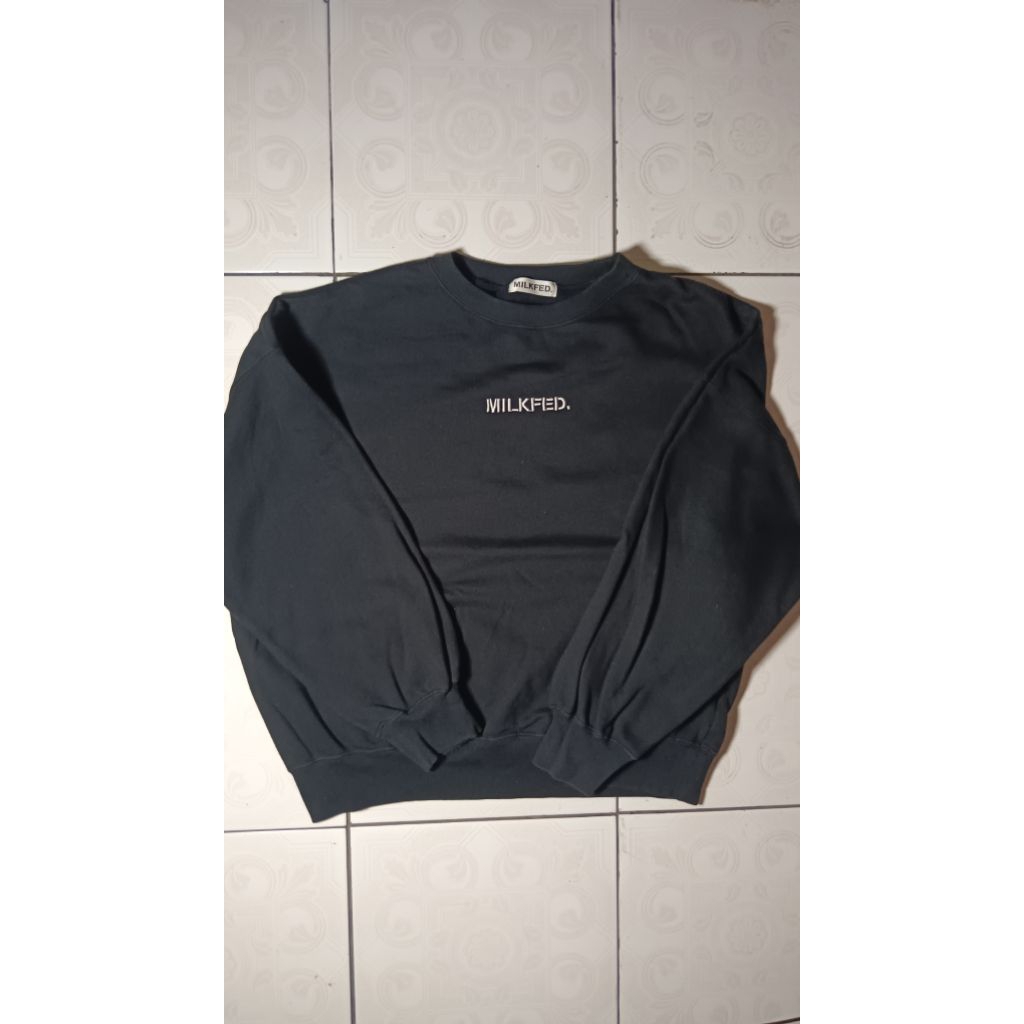 jaket cn warna hitam untuk unisex