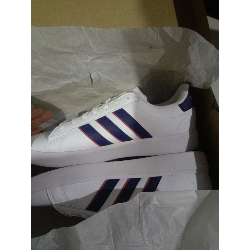 Sepatu Adidas Grand Court