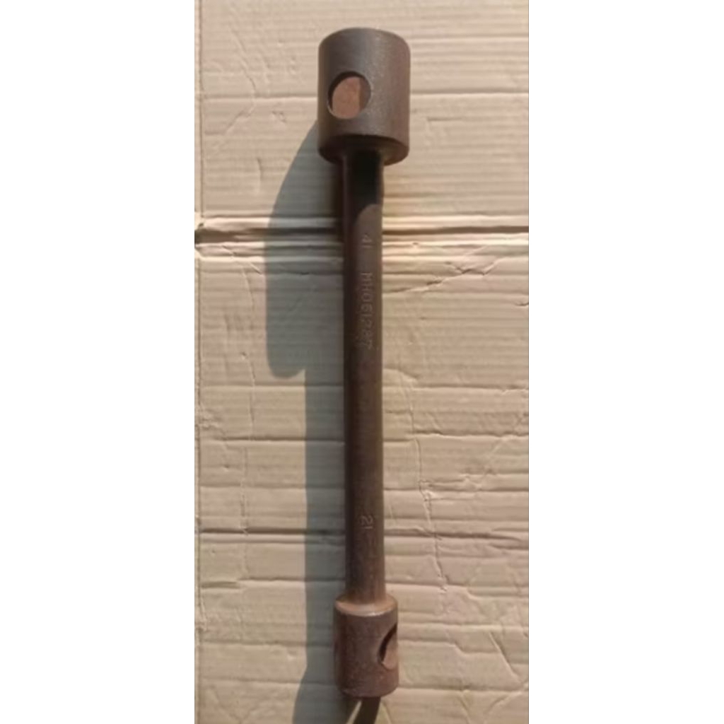 KUNCI RODA MOBIL MITSUBISHI CANTER,COLDESEL UK 38 COPOTAN ORIGINAL